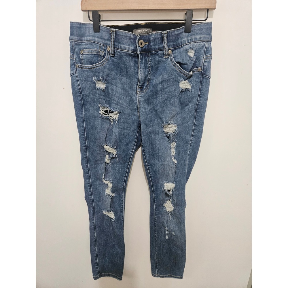 Torrid Bombshell Skinny Jeans 10XS Medium Wash Distressed Premium Stretch Denim
